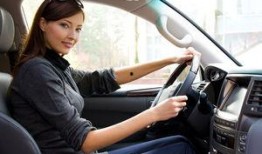 女的开车图片爆料视频,镜头下的惊艳瞬间