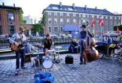 丹麦政府爆料视频