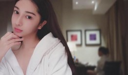 美女洗澡裸体爆料视频